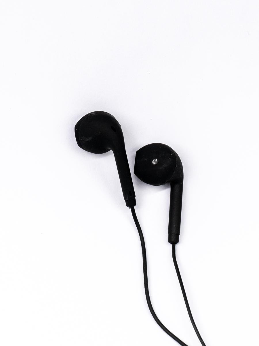 Black Wired Headphones